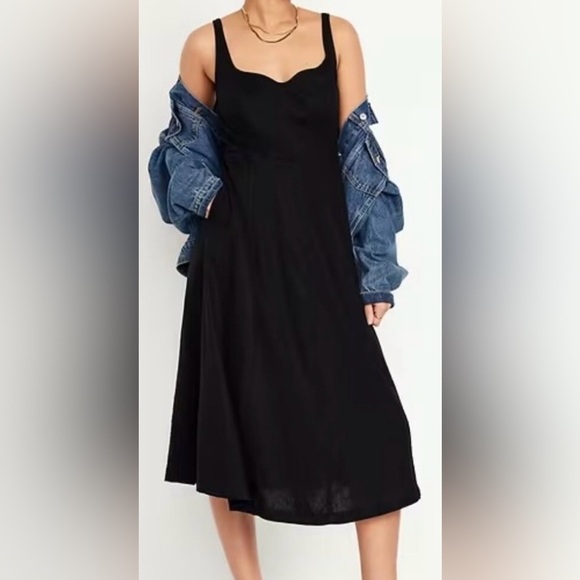 Old Navy Dresses & Skirts - Old Navy Black Midi Dress Fit & Flare Sleeveless Minimal Capsule Pockets Large